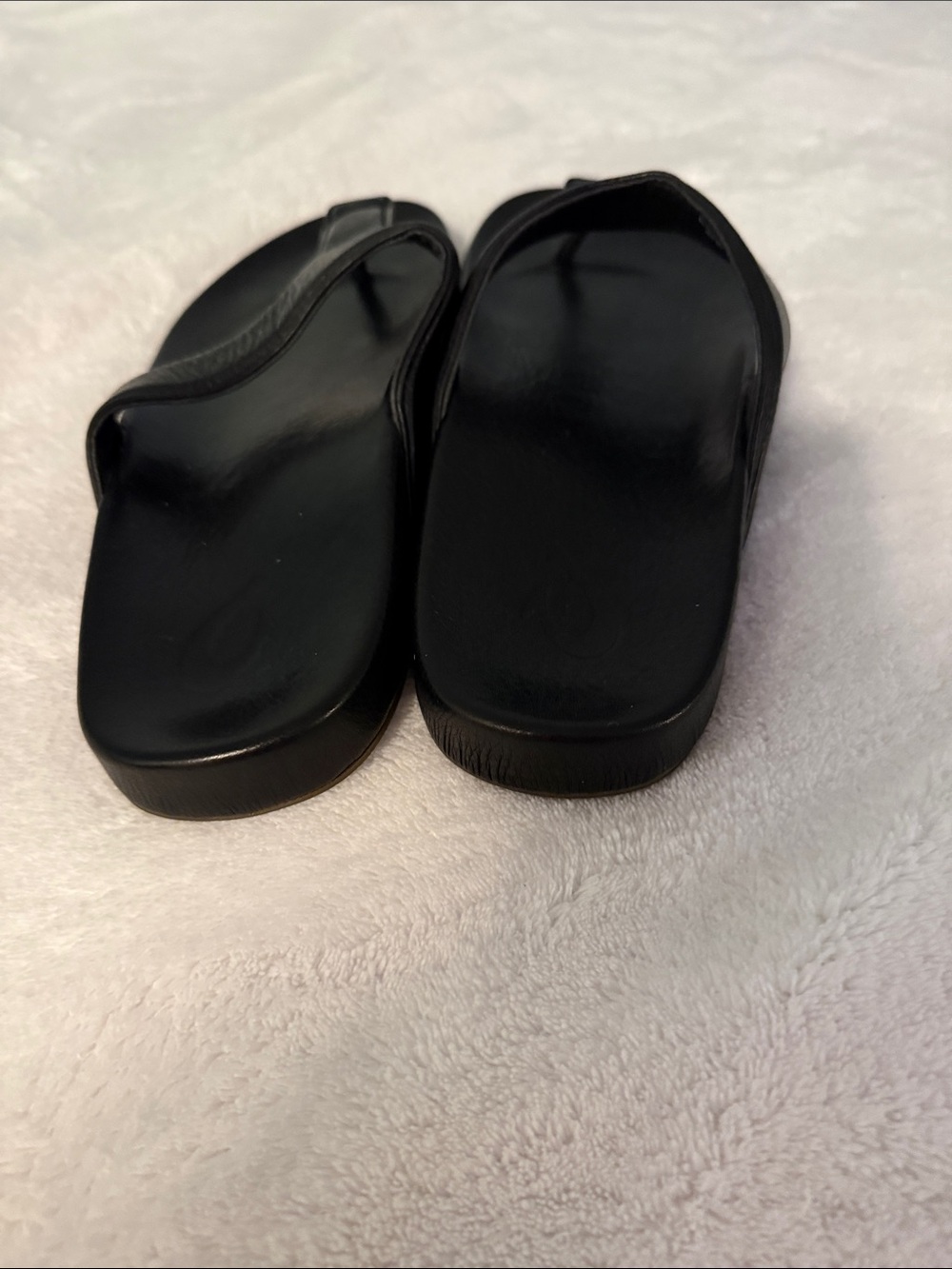 OluKai Black Leather Thong Sandals Size 9 - Picture 4 of 7